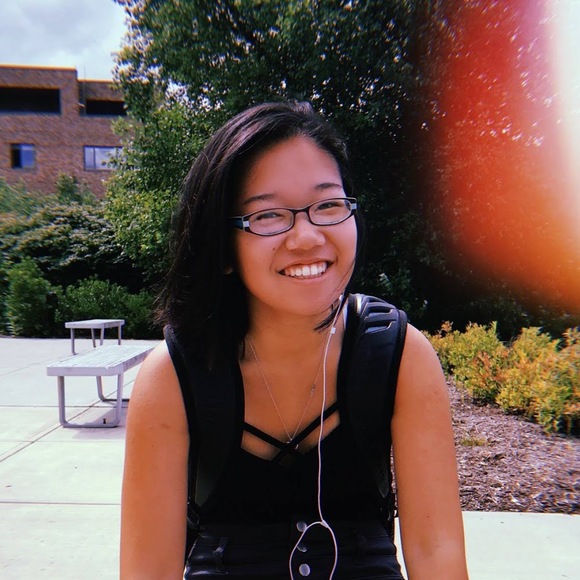 Meet your Posher, Camellia - Picture 1 of 1